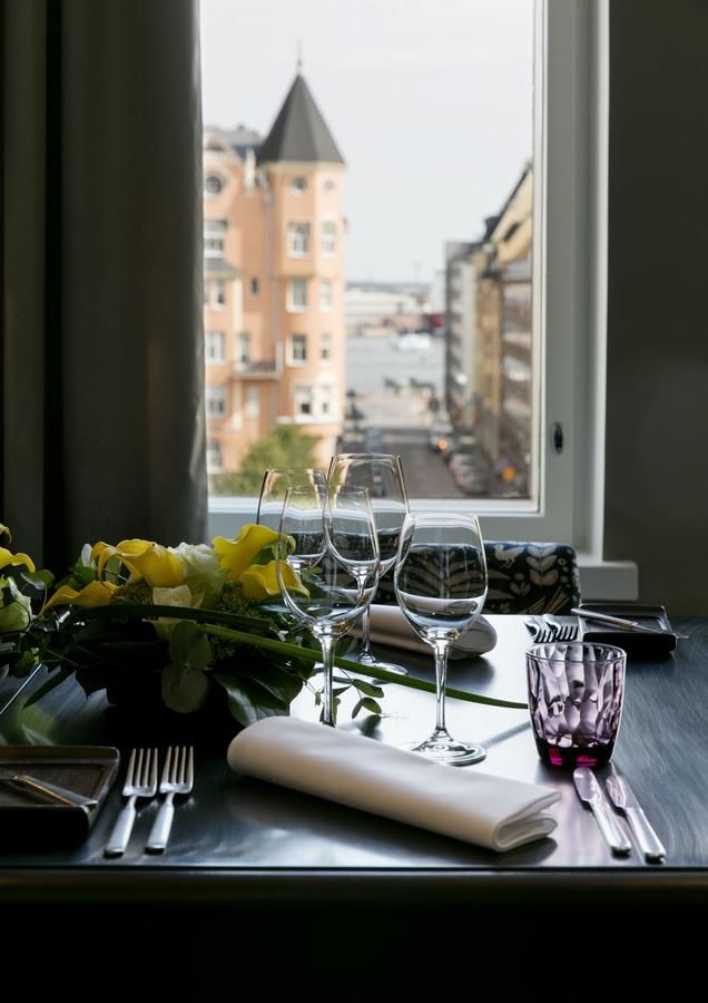 Отель Hotel Lilla Roberts Хельсинки-25