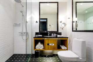 Отель Hotel Lilla Roberts Хельсинки Трехместный номер-6