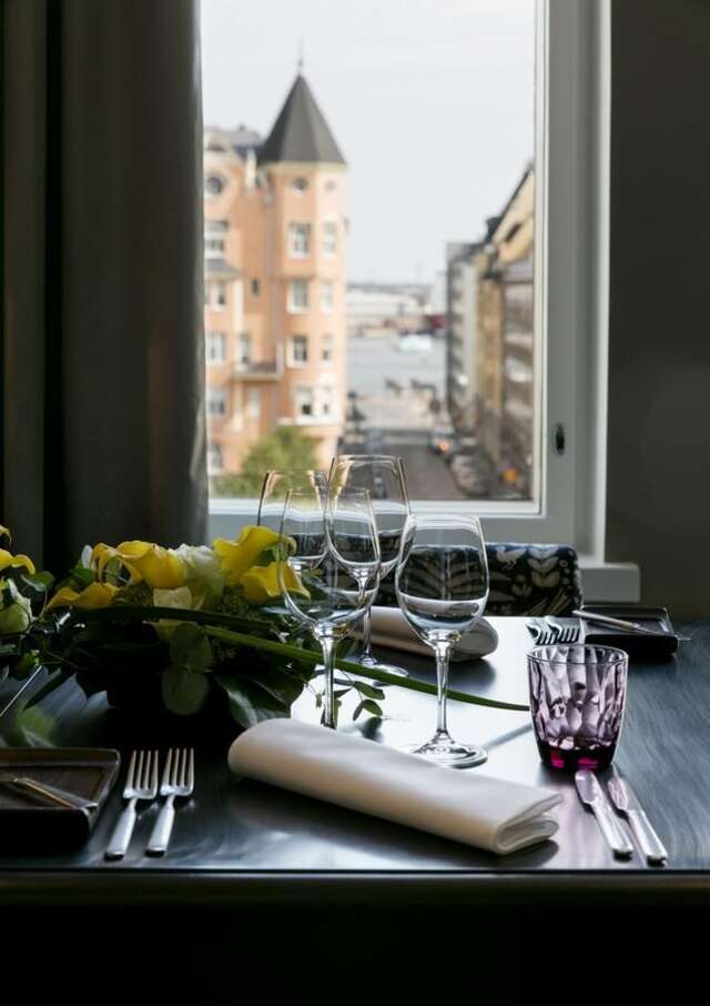 Отель Hotel Lilla Roberts Хельсинки-24