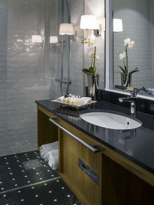 Отель Hotel Lilla Roberts Хельсинки-37