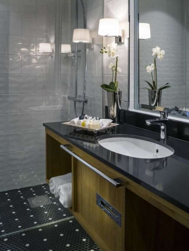 Отель Hotel Lilla Roberts Хельсинки-50